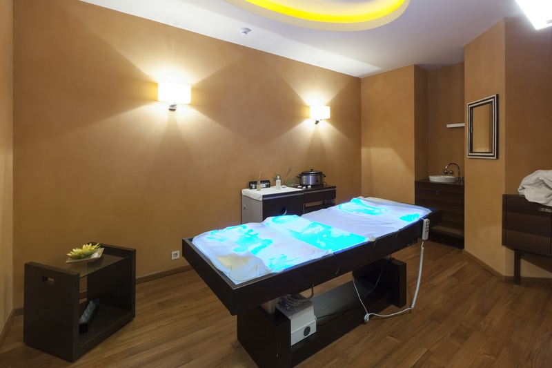 spa com equipamentos de estetica